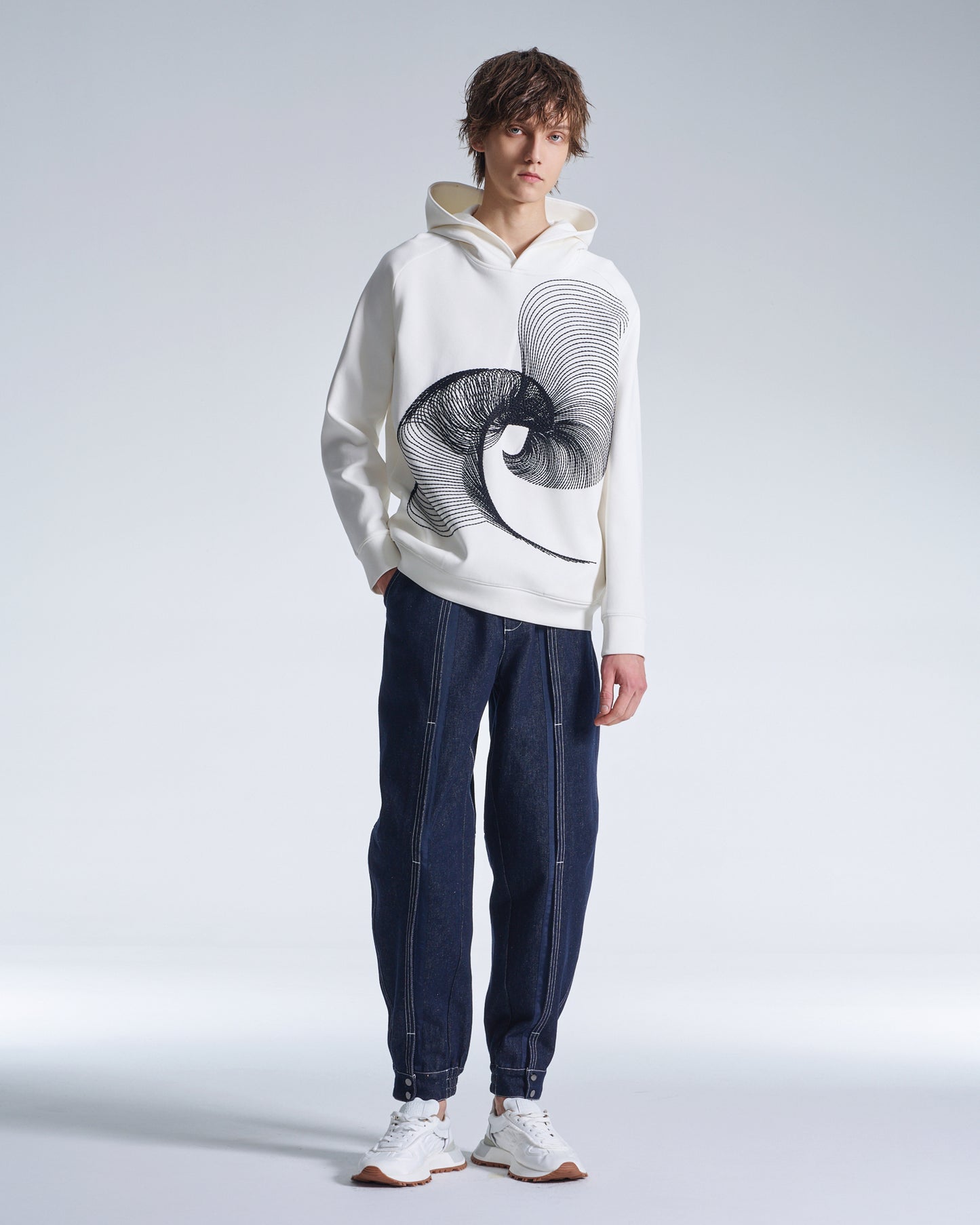 HARRISON WONG / Hoodie With Twisted Wavy Lines Embroidery - White