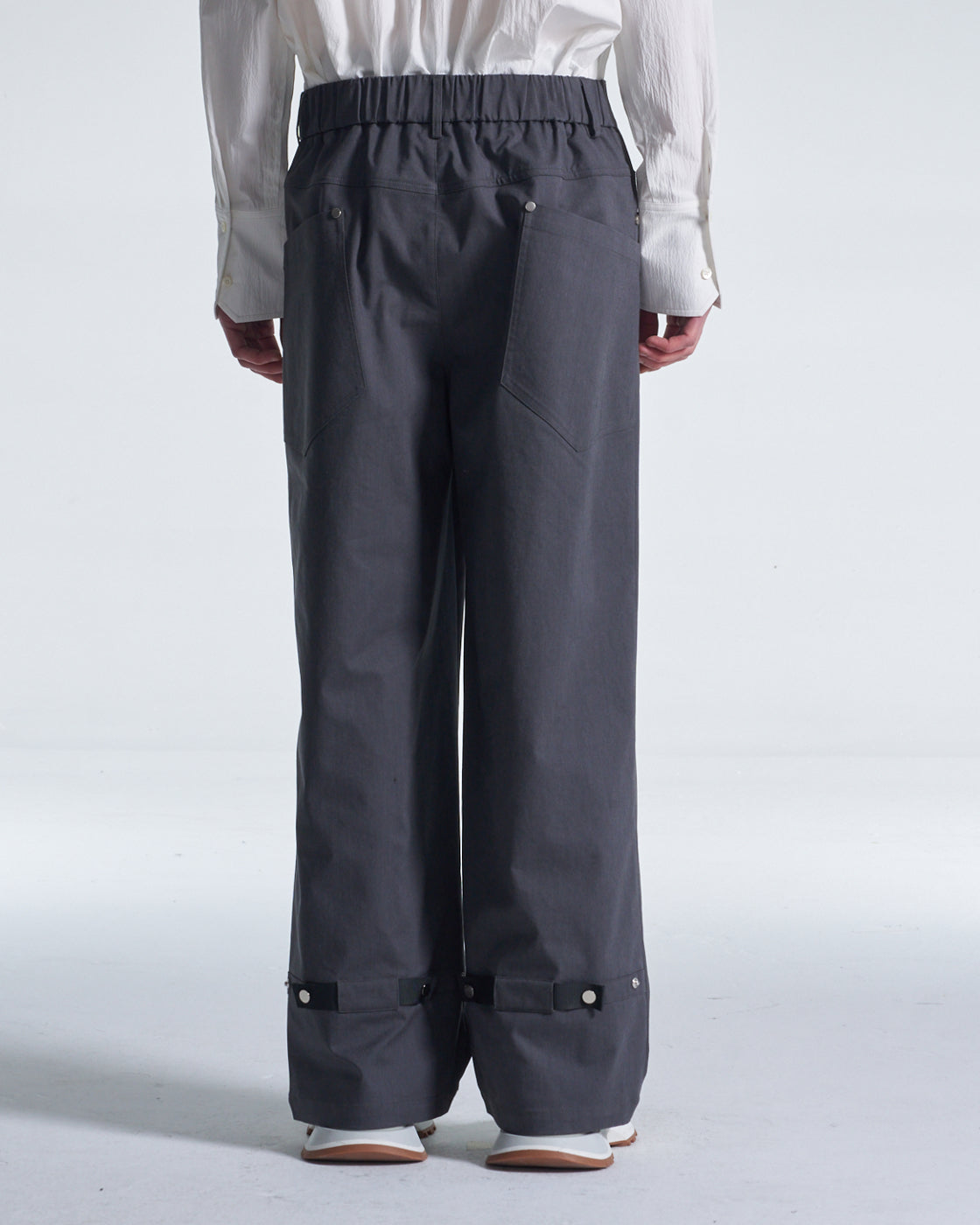 HARRISON WONG / Wide Leg Cotton Pants With Big Back Pockets - Grey