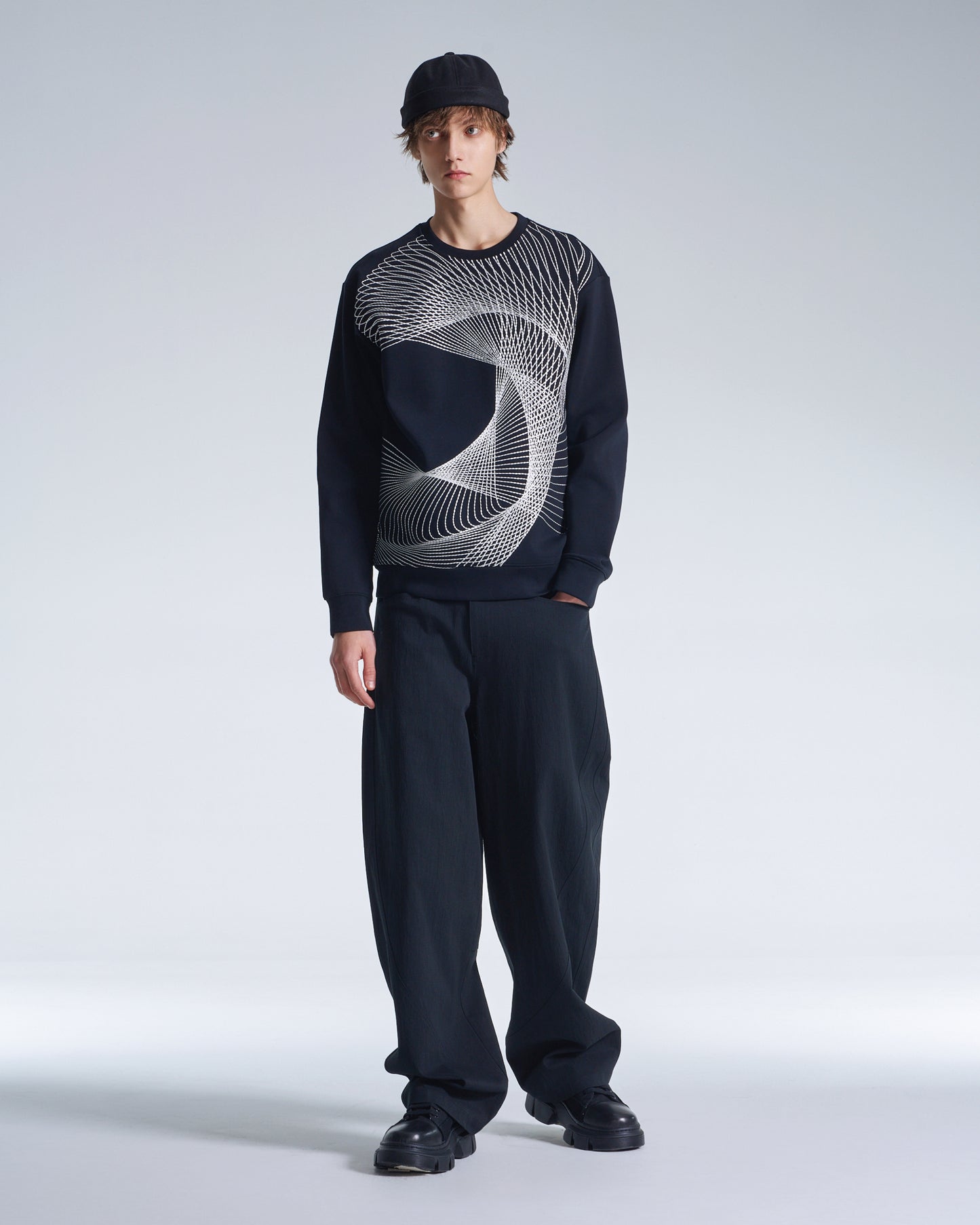 HARRISON WONG / Sweatshirt With Twisted Wavy Lines Embroidery - Black