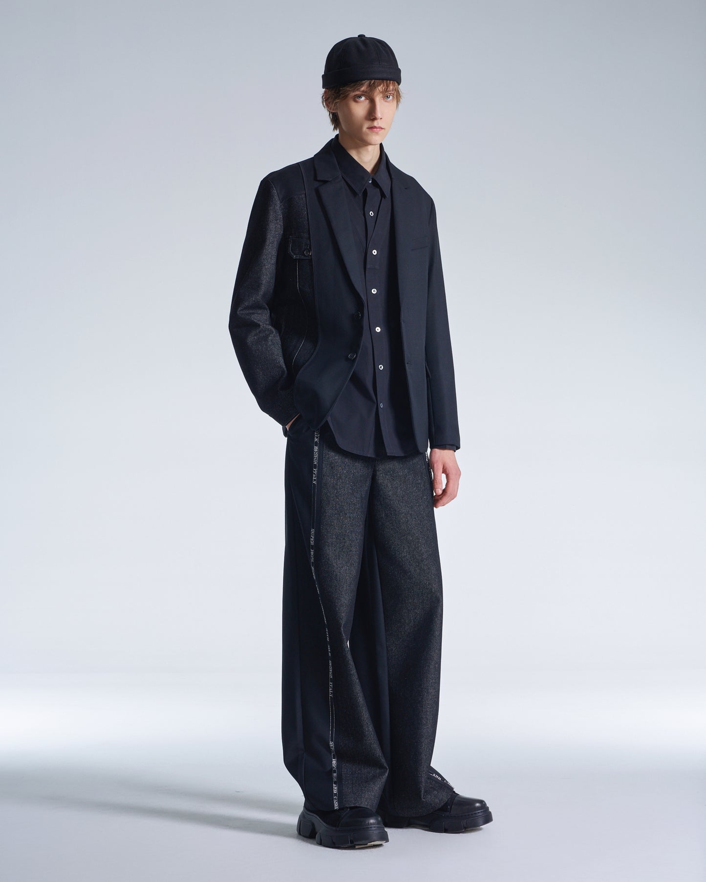 HARRISON WONG / Cotton Shirt With V Cut Placket - Black