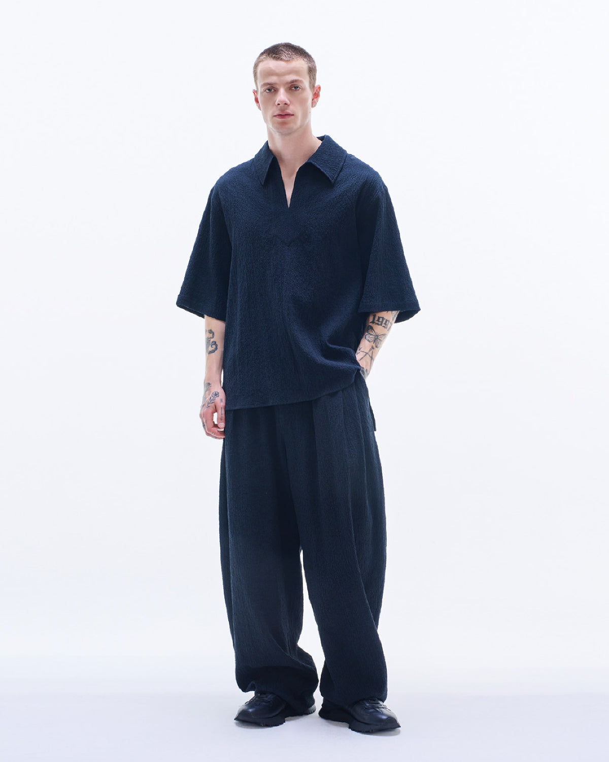 HARRISON WONG / Crepe Cotton Pullover Shirt - Black