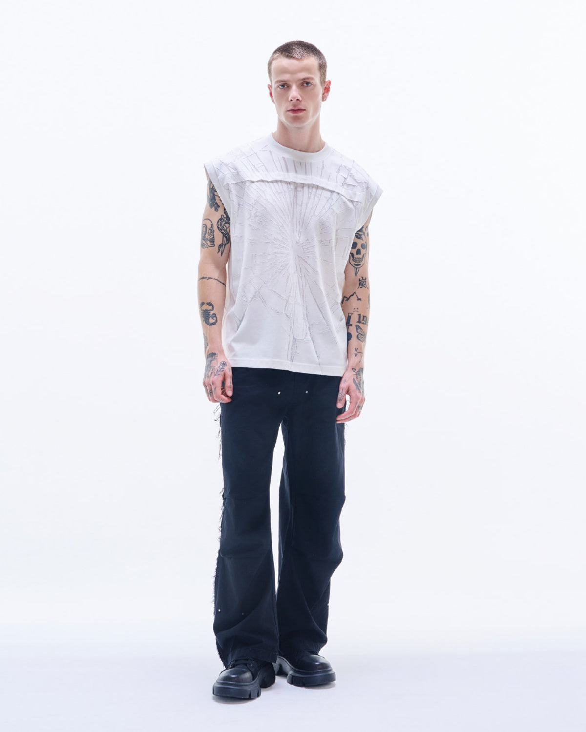HARRISON WONG / Sleeveless Tee With Burnt-Out Pattern - White