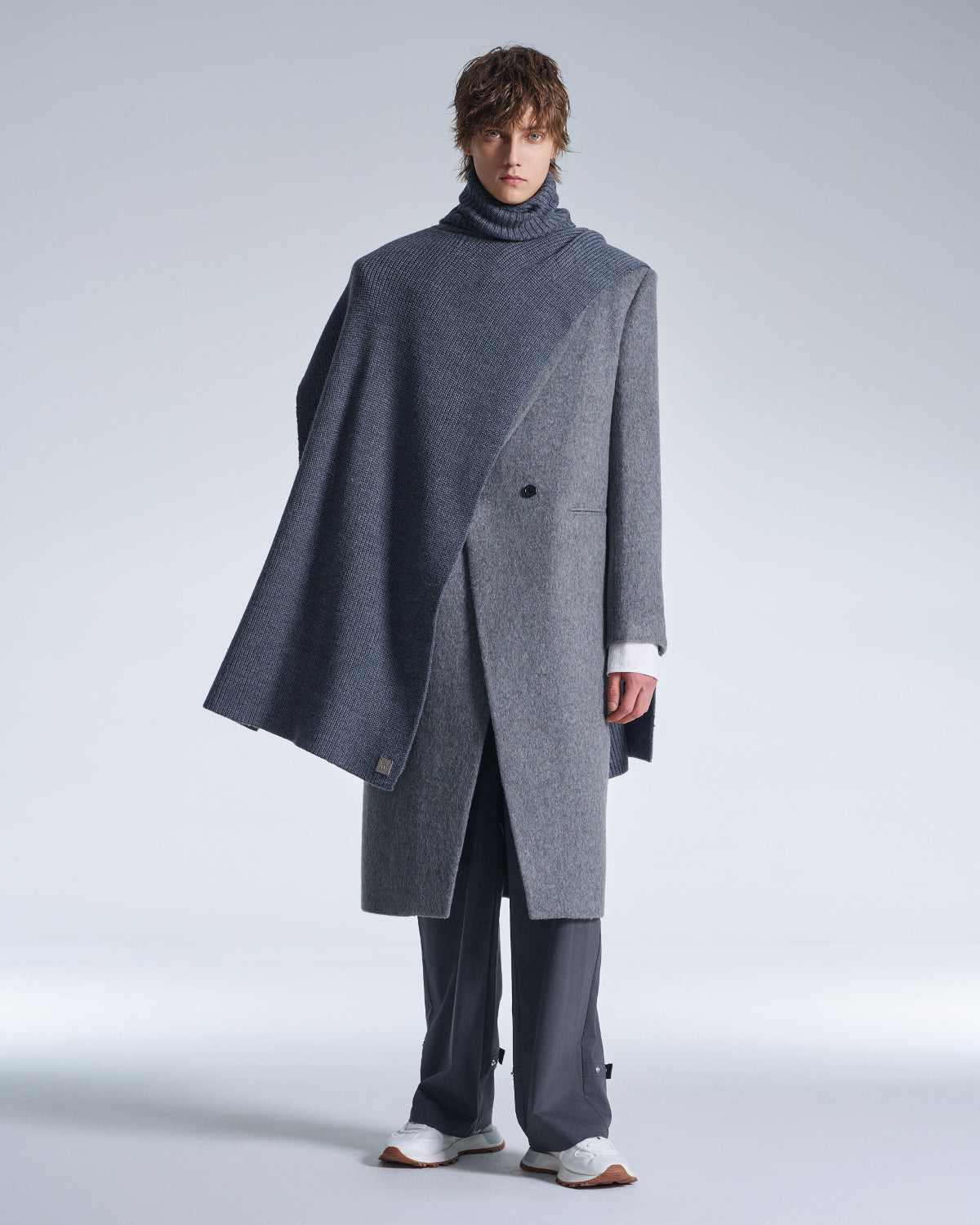 HARRISON WONG / Standard Fit Long Wool Coat With Power Shoulder - Grey