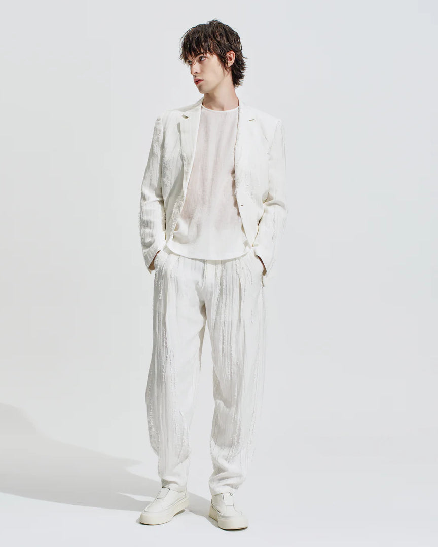 HARRISON WONG / Ripped Texture Carrot Fit Pants - White