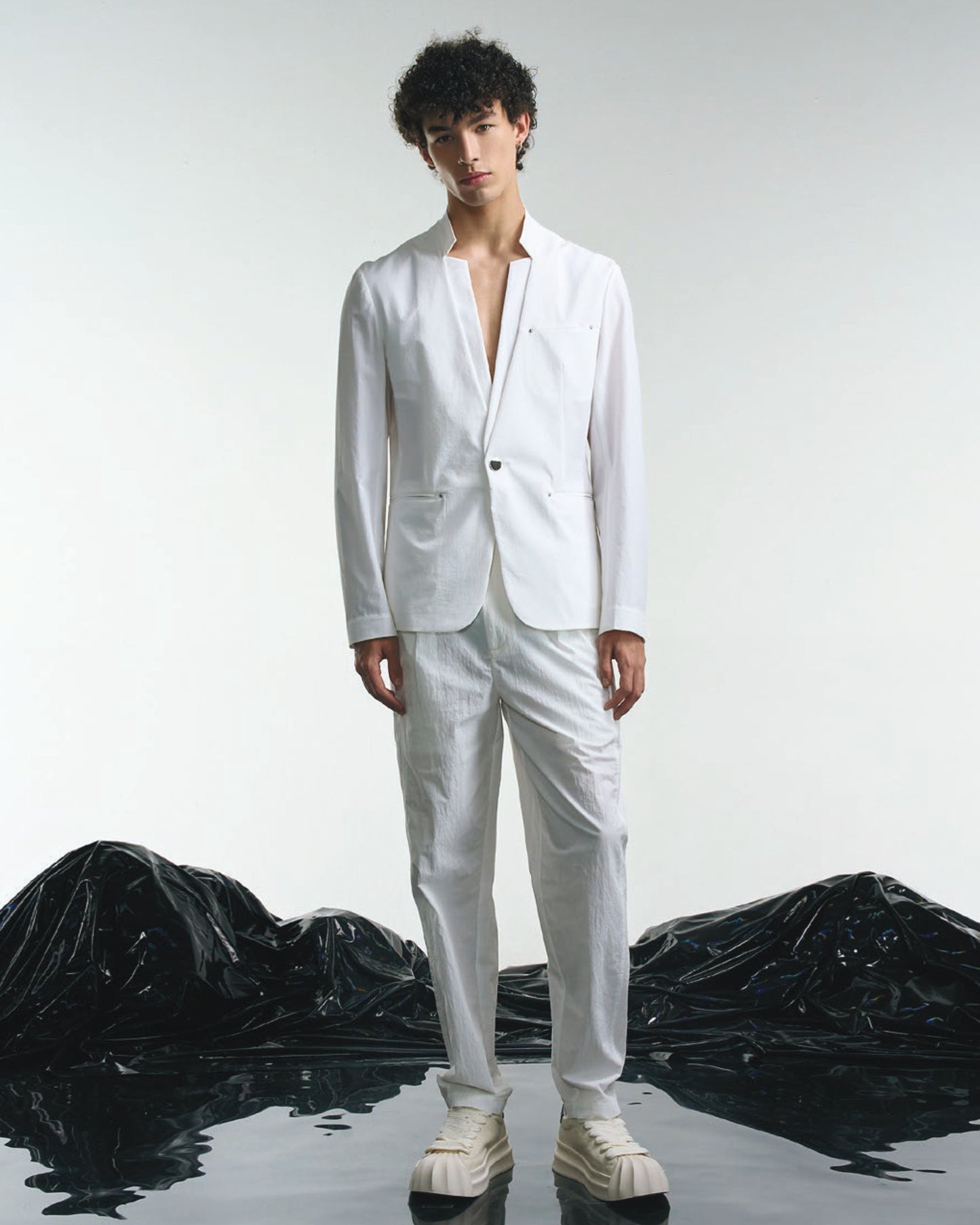 HARRISON WONG / Stand Collar Blazer With Studs - White