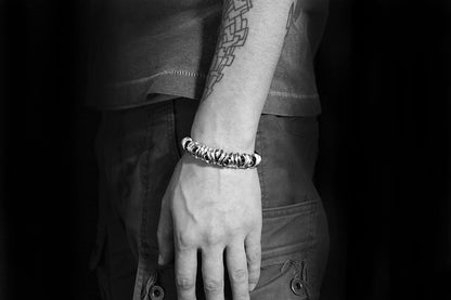 GIGOR / ブラッドレザーブレスレット