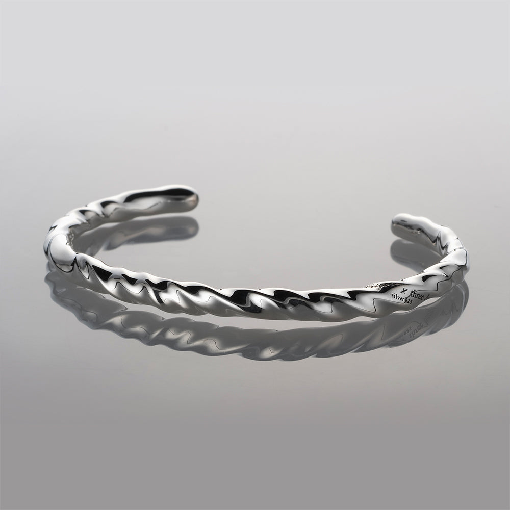 GIGOR / ロシックバングル