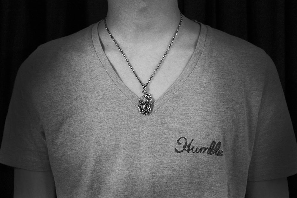 GIGOR / スネイヴィーペンダント