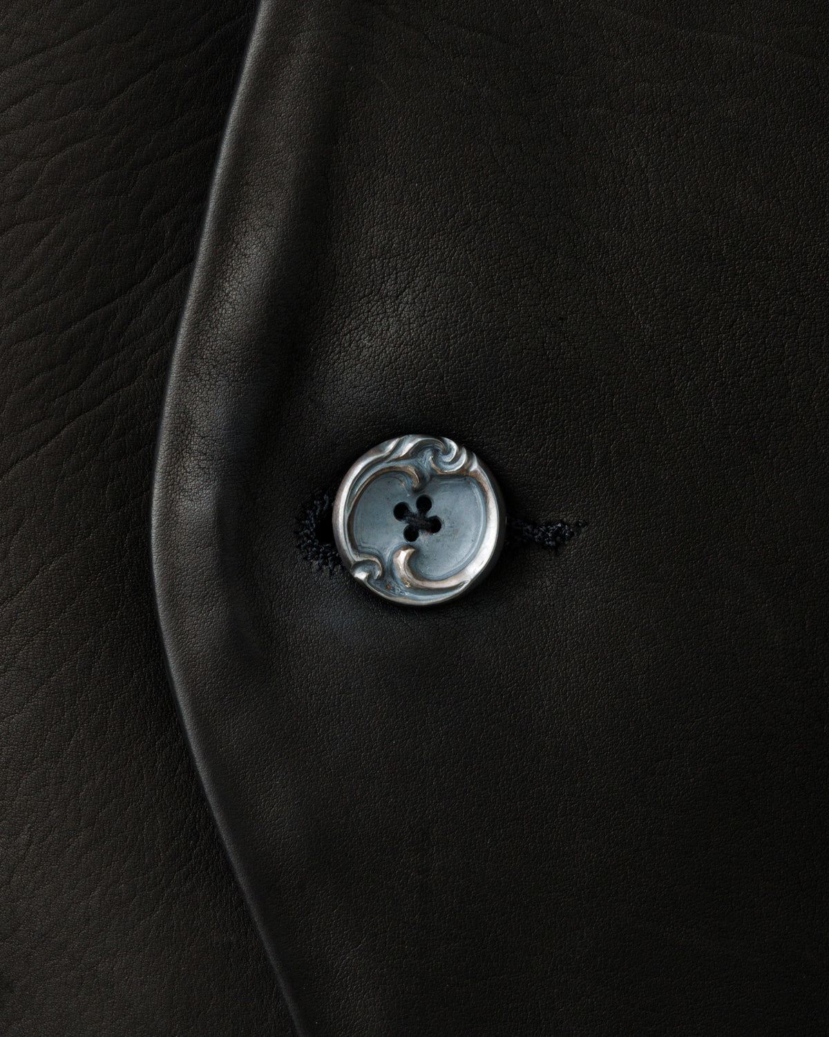 Bennu / Japanese Calf Leather Lapelless Jacket with SV925 Button