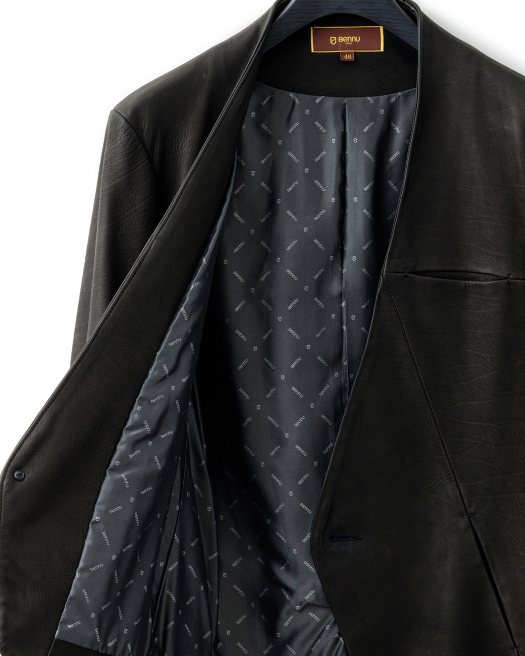Bennu / Japanese Calf Leather Lapelless Jacket with SV925 Button