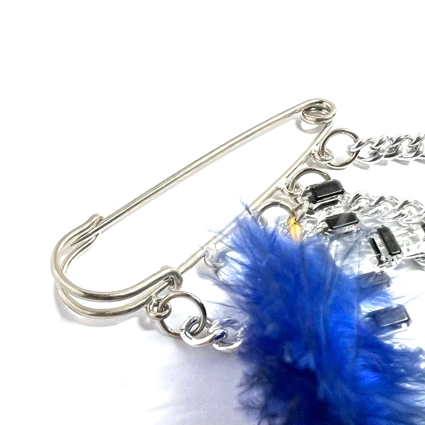 Ranunculus / "Blue Night" Brooch - Feather Ⅱ