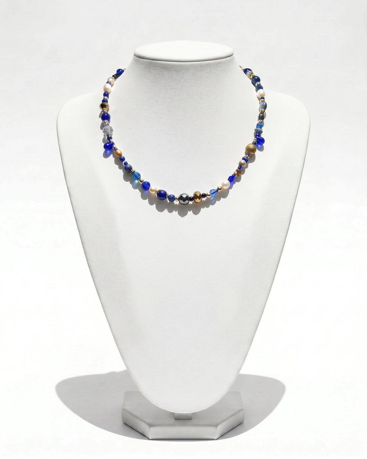 Ranunculus / "Blue Night" Necklace - 26072