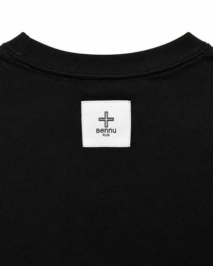 Bennu PLUS / Embroidered Loose Fit Tee - Love RED