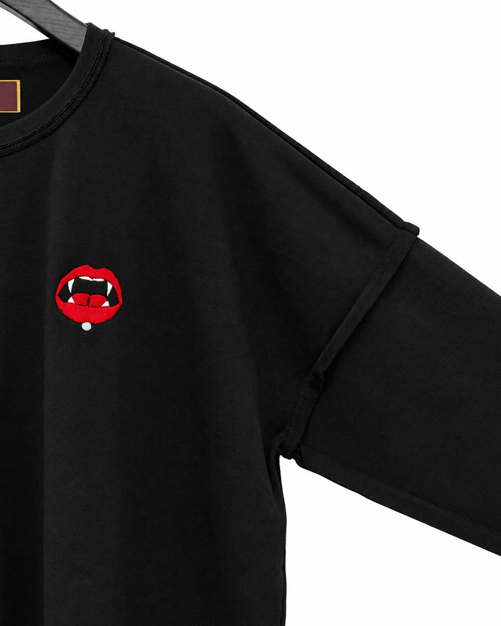 Bennu / Side Zip Cut-Off Sweatshirt - Love RED & Snake
