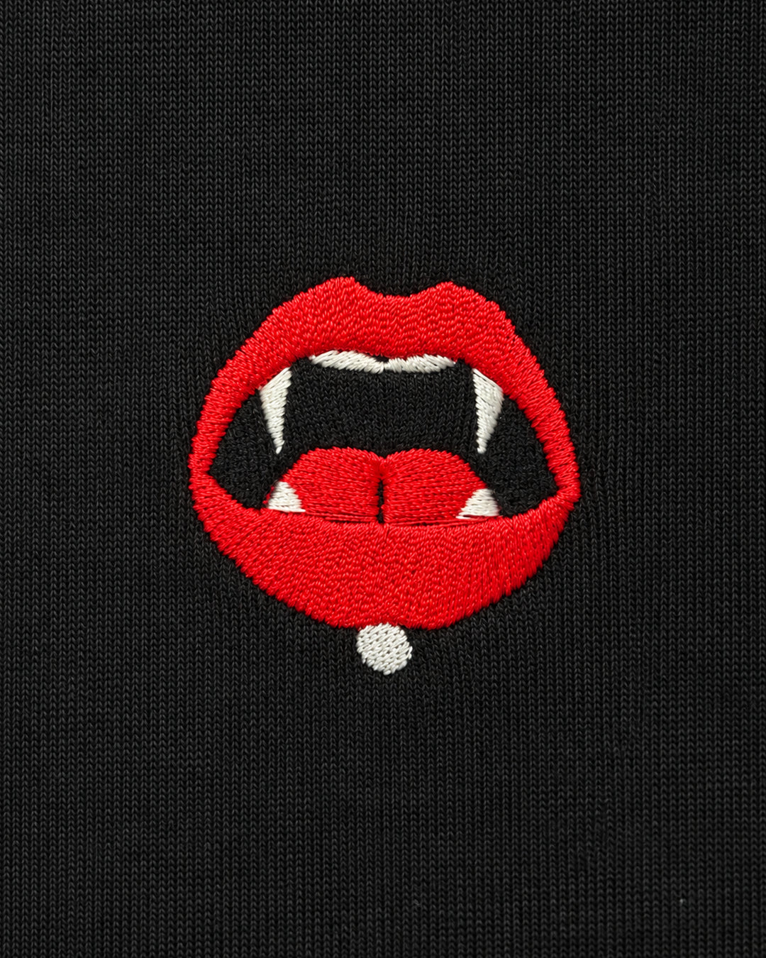 Bennu / Side Zip Cut-Off Sweatshirt - Love RED & Snake