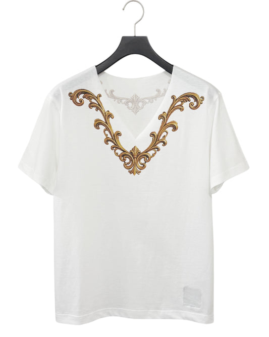 Bennu PLUS / Gilded Frame Vneck Tee
