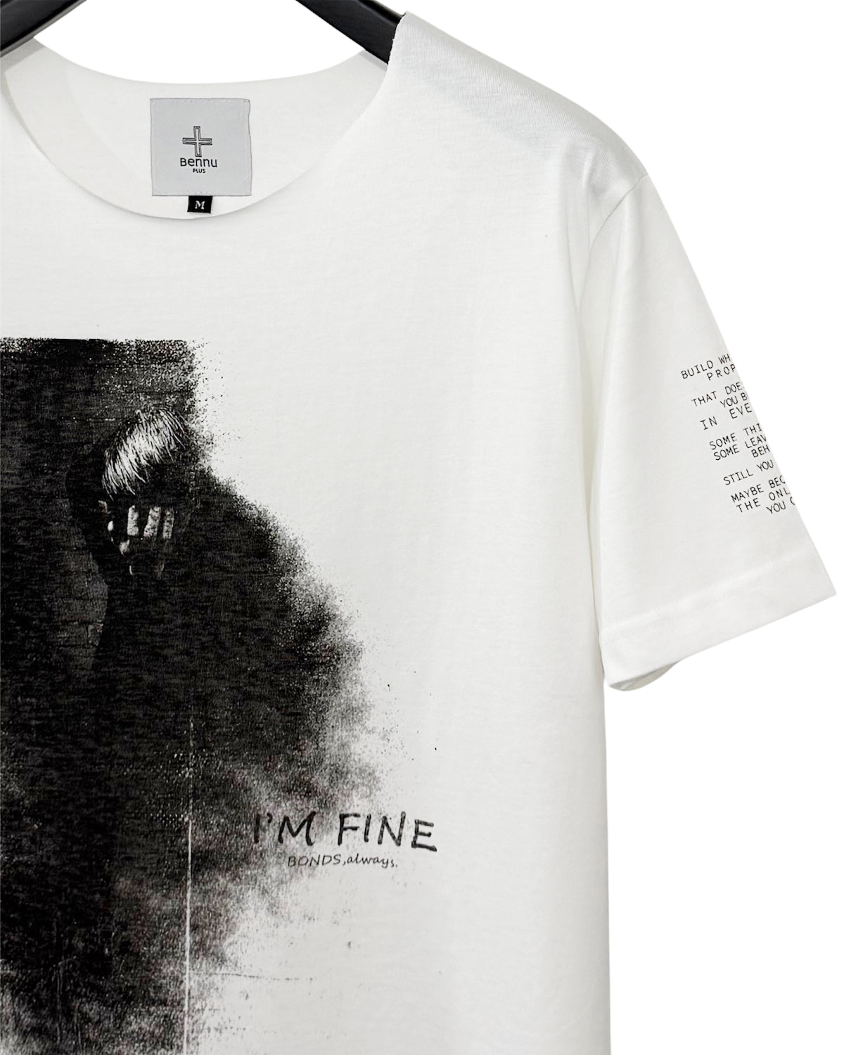 Bennu PLUS / Printed Cut-Off Round neck Tee - BONDS IS FINE - WHITE