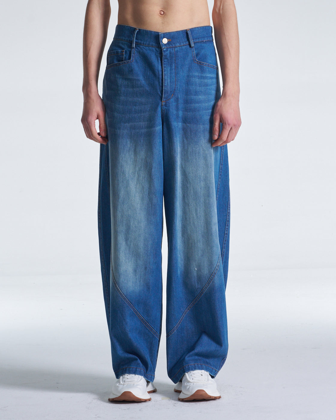 HARRISON WONG / Balloon Fit Washed Denim Pants