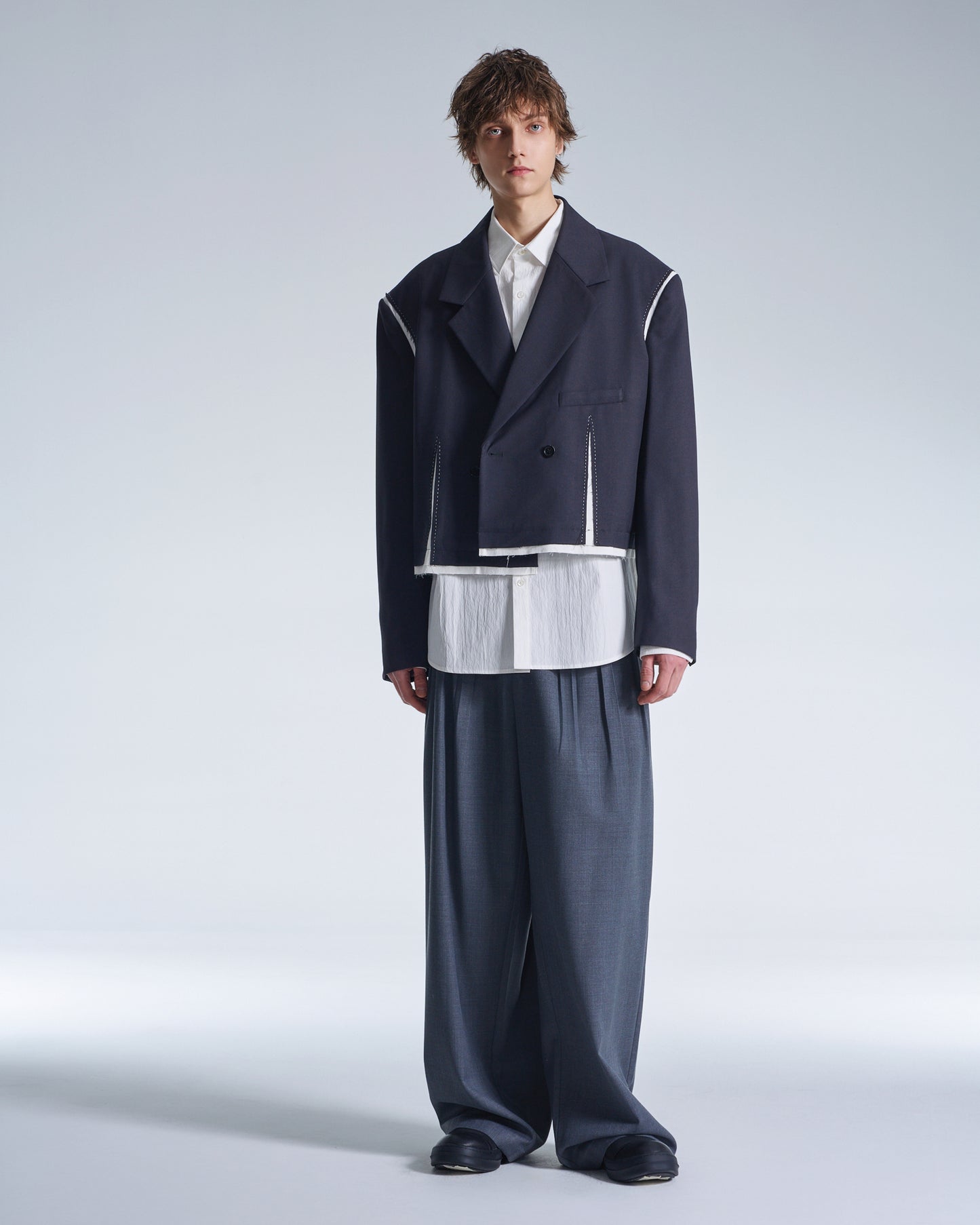 HARRISON WONG / Wide Shoulder Cropped Blazer With Raw Edge Trim