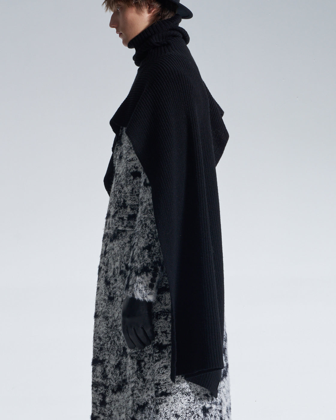 HARRISON WONG / Turtleneck Wool Cape - Black