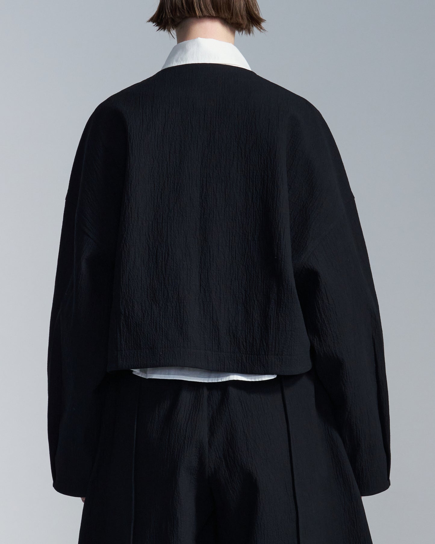 HARRISON WONG / Crepe Cotton Cropped Round Neck Jacket