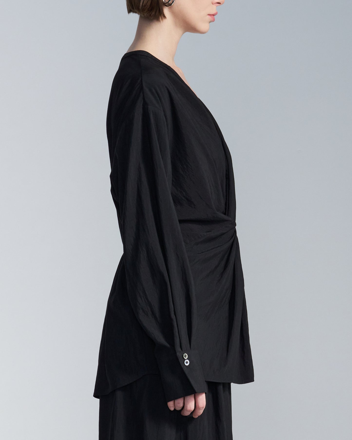 HARRISON WONG / Rayon Cupro V Neck Shirt With Twisted