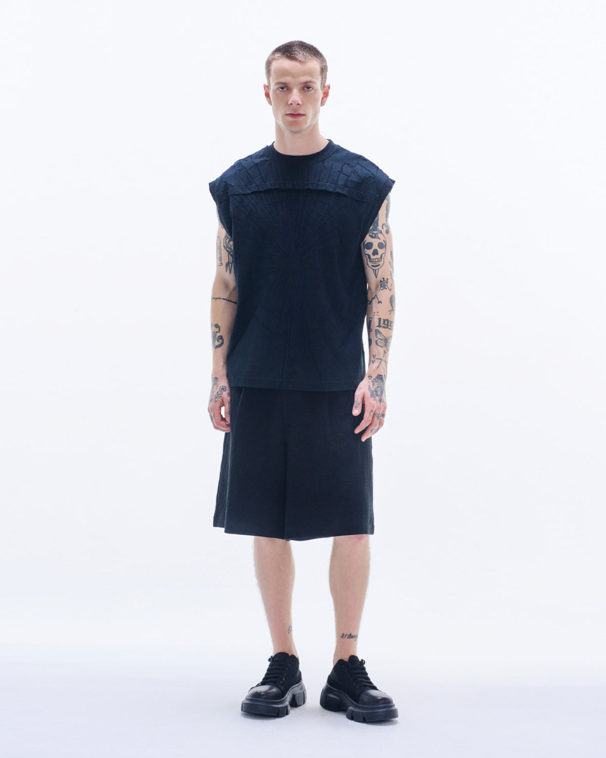 HARRISON WONG / Sleeveless Tee With Burnt-Out Pattern - Black