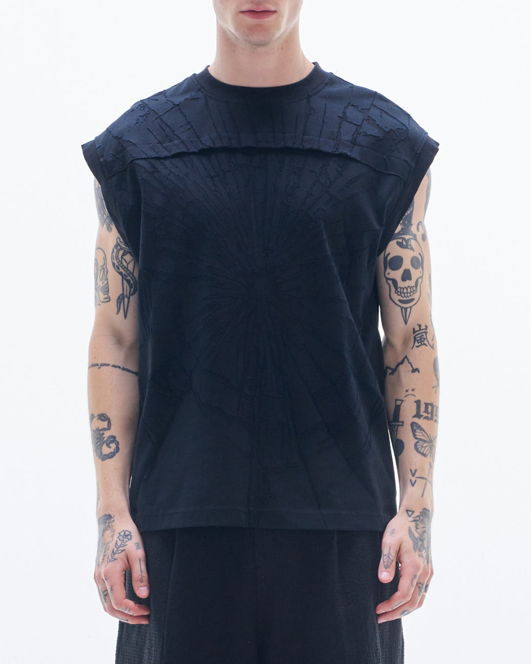 HARRISON WONG / Sleeveless Tee With Burnt-Out Pattern - Black