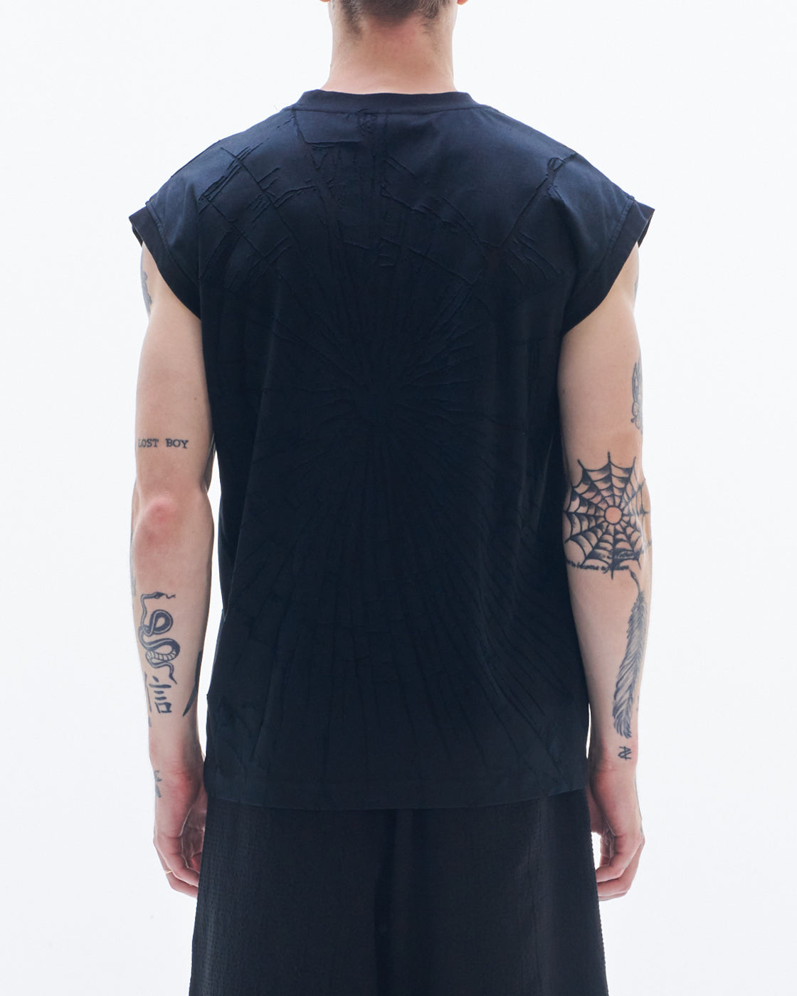 HARRISON WONG / Sleeveless Tee With Burnt-Out Pattern - Black