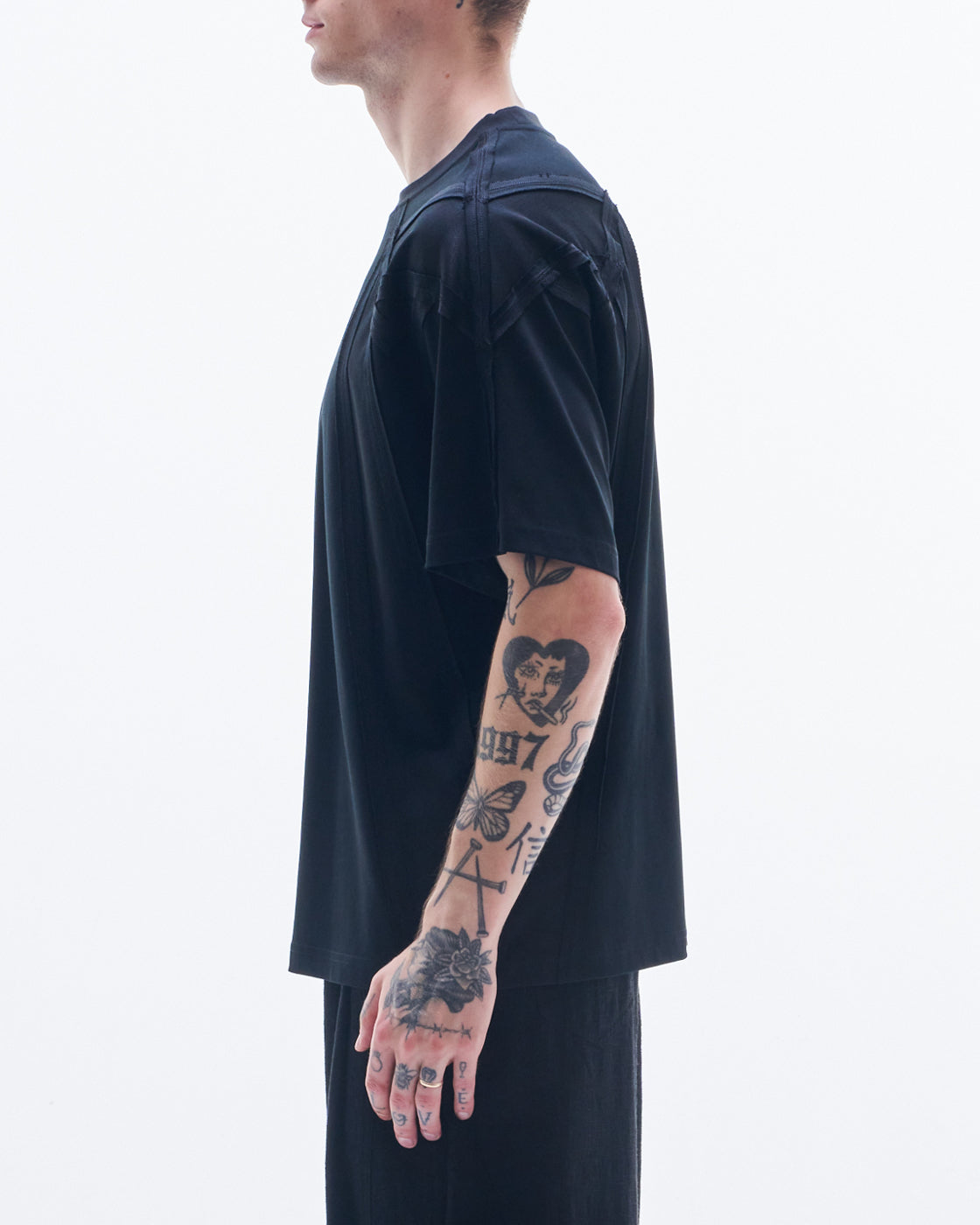 HARRISON WONG / Tee With Inside-Out Seam - Black