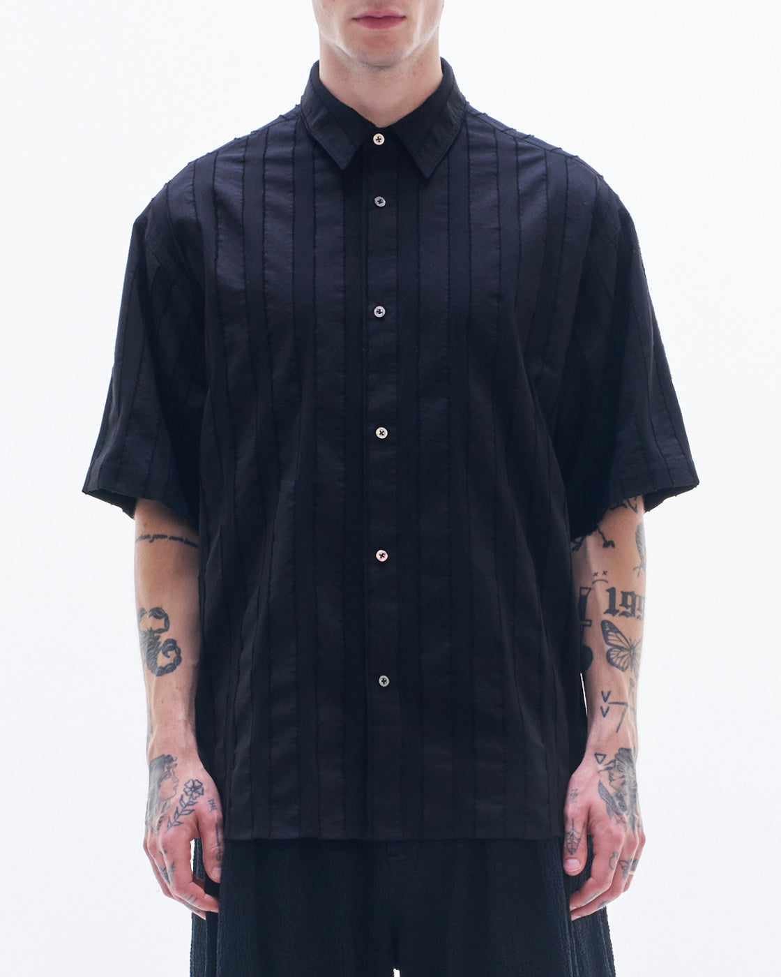 HARRISON WONG / Stripe Textured Short Sleeve Shirt - Black
