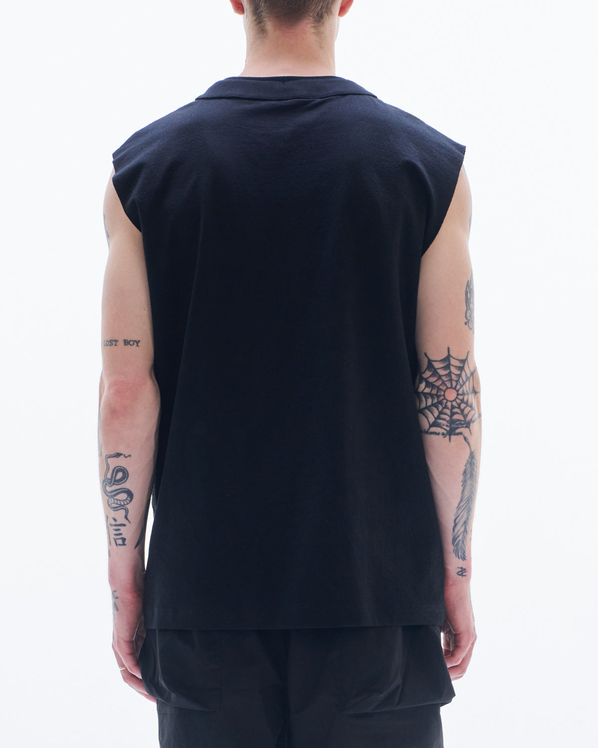 HARRISON WONG / Sleeveless Tee With Raw Edge Cut & Mirrors - Black