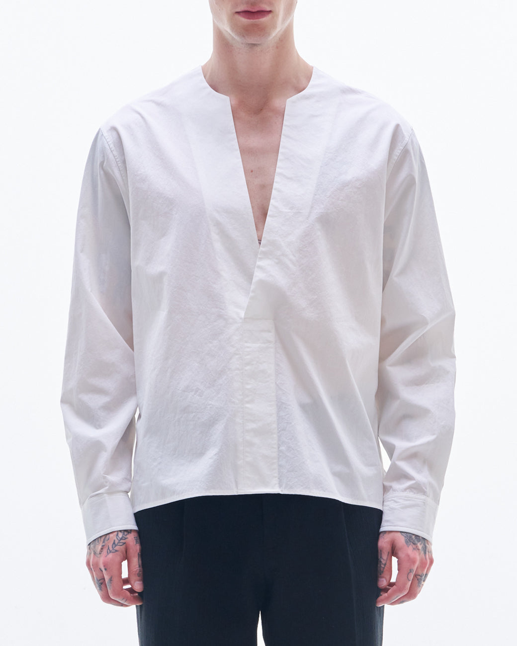 HARRISON WONG / V Neck Cotton Shirt - White