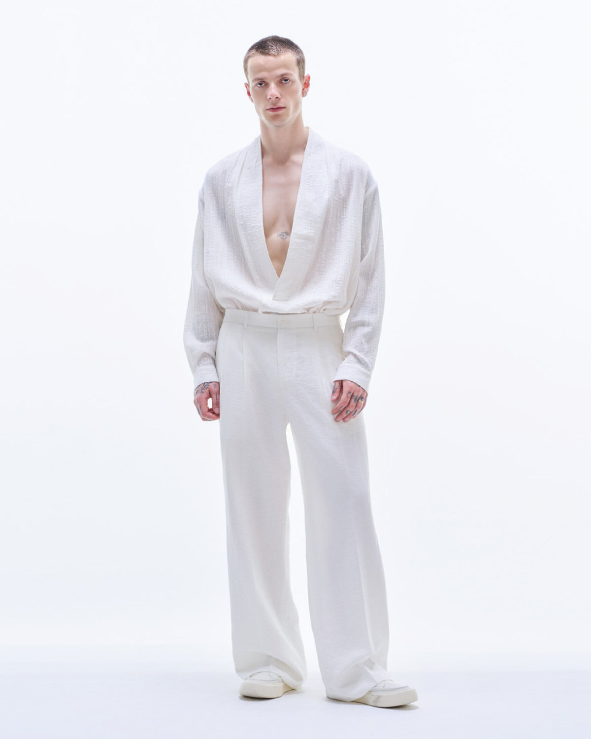 HARRISON WONG / Deep V Neck Texture Cotton Shirt - White
