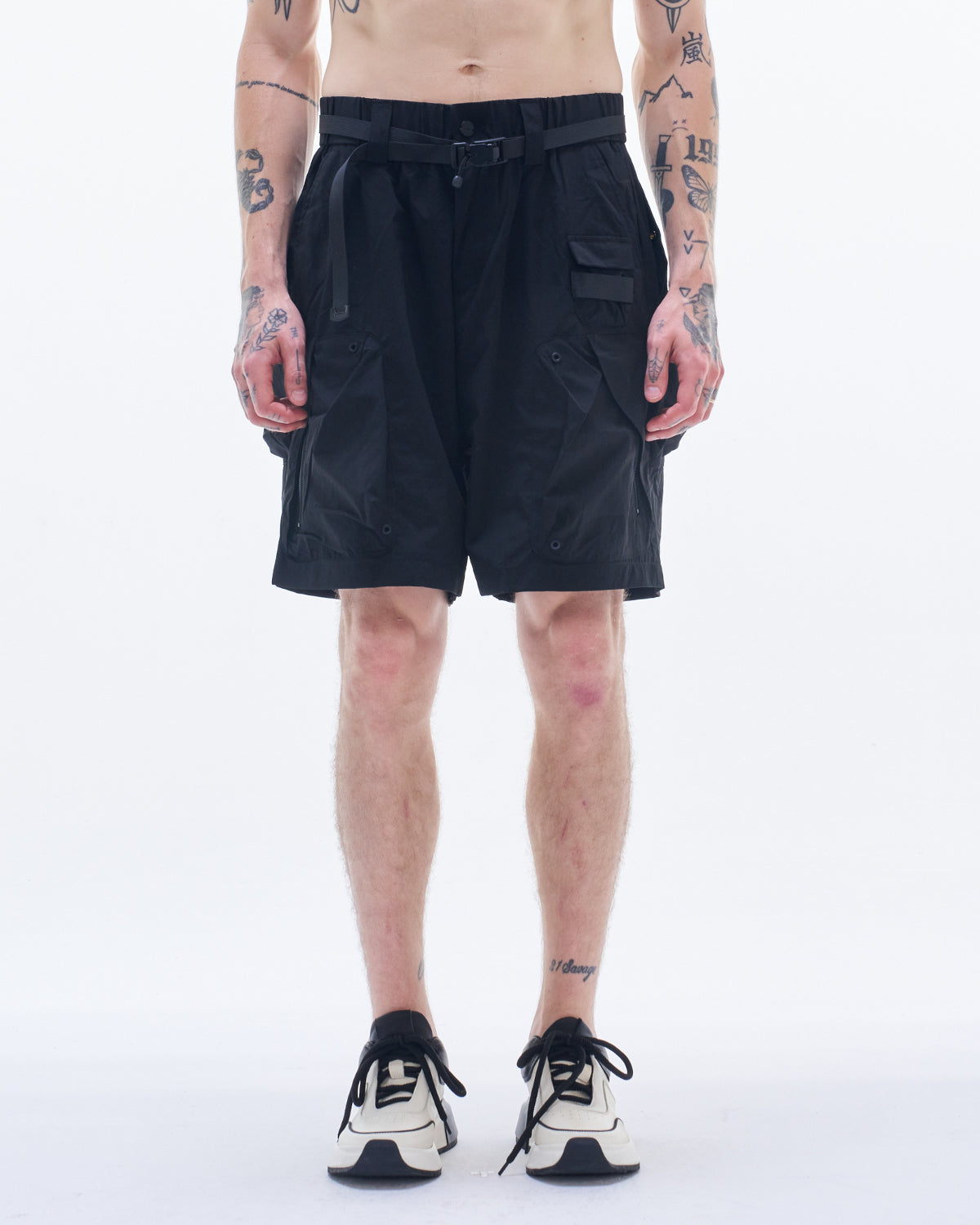 HARRISON WONG / Cargo Shorts With Zipper Pocket - Black