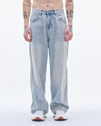 HARRISON WONG / Baggy Washed Light Blue Jeans