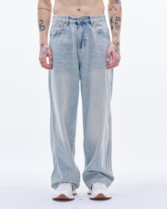 HARRISON WONG / Baggy Washed Light Blue Jeans