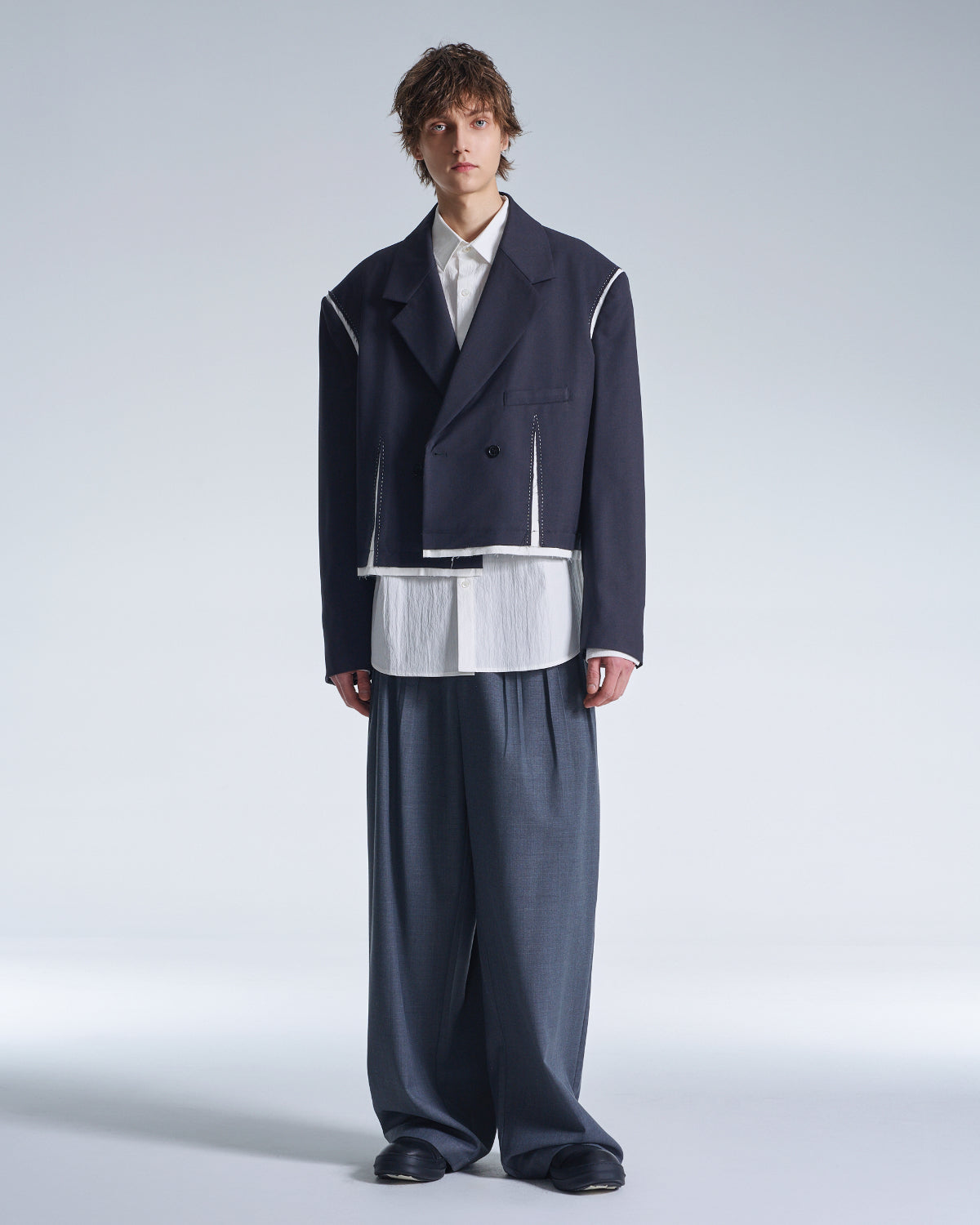 HARRISON WONG / Wide Shoulder Cropped Blazer With Raw Edge Trim