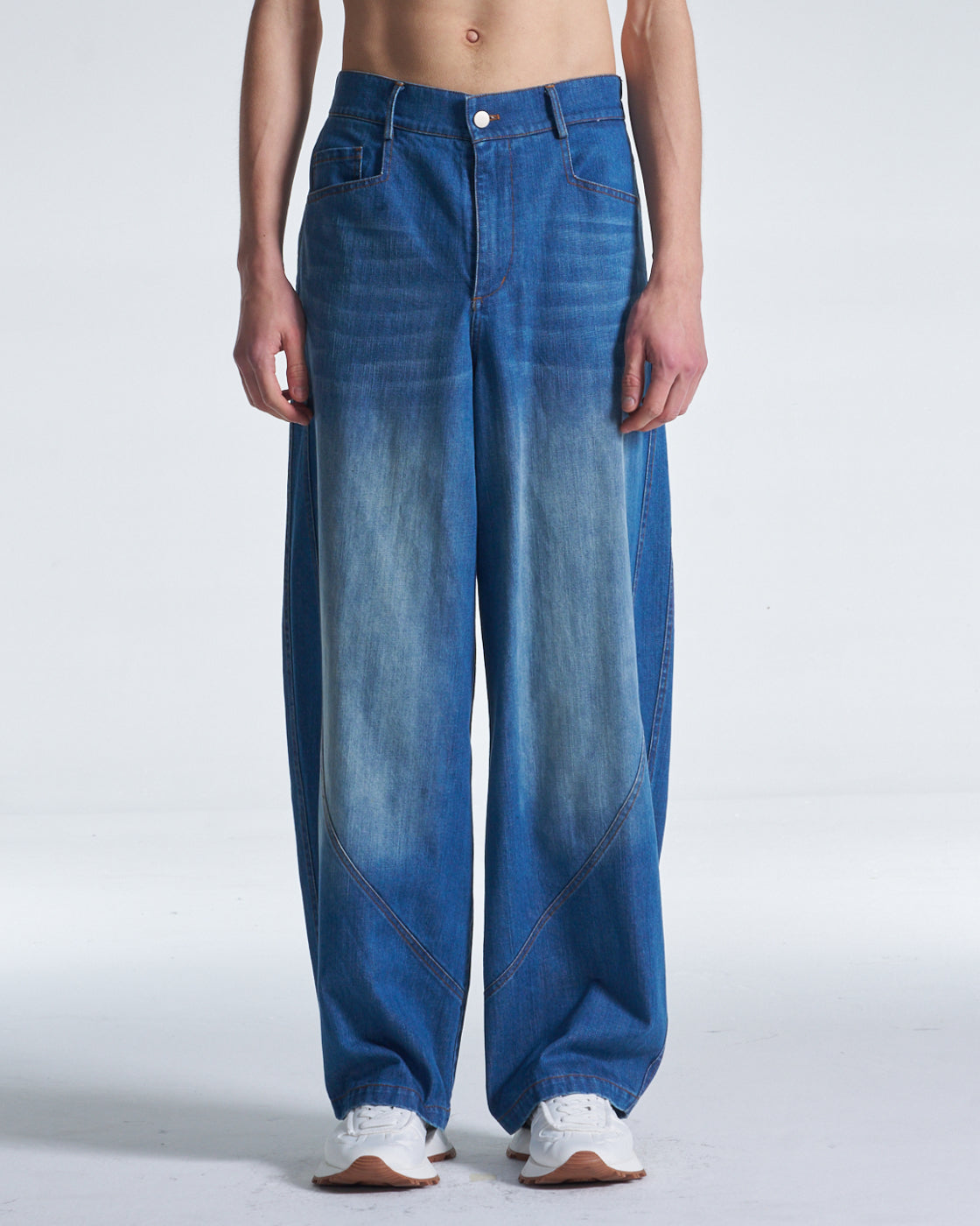 HARRISON WONG / Balloon Fit Washed Denim Pants