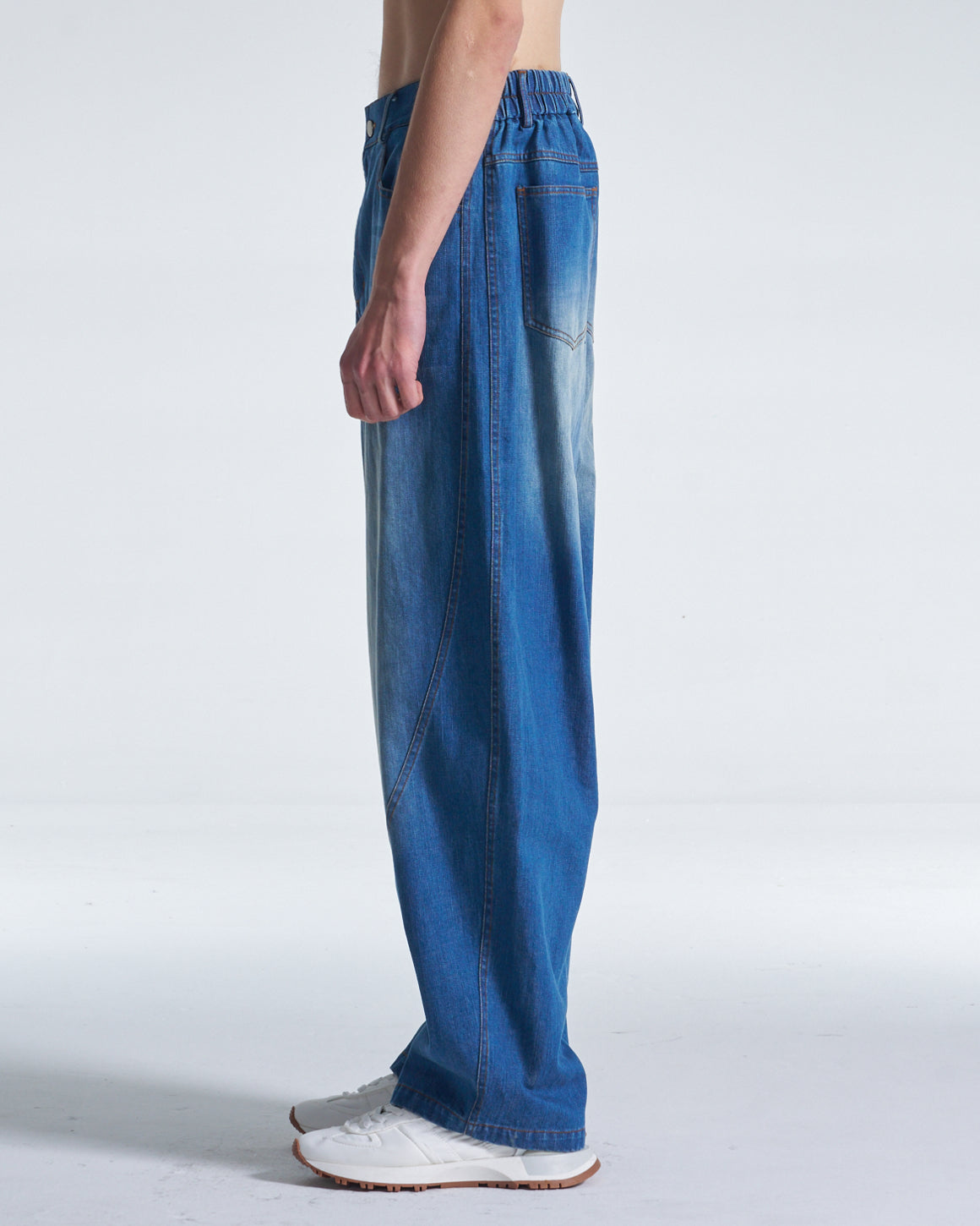 HARRISON WONG / Balloon Fit Washed Denim Pants