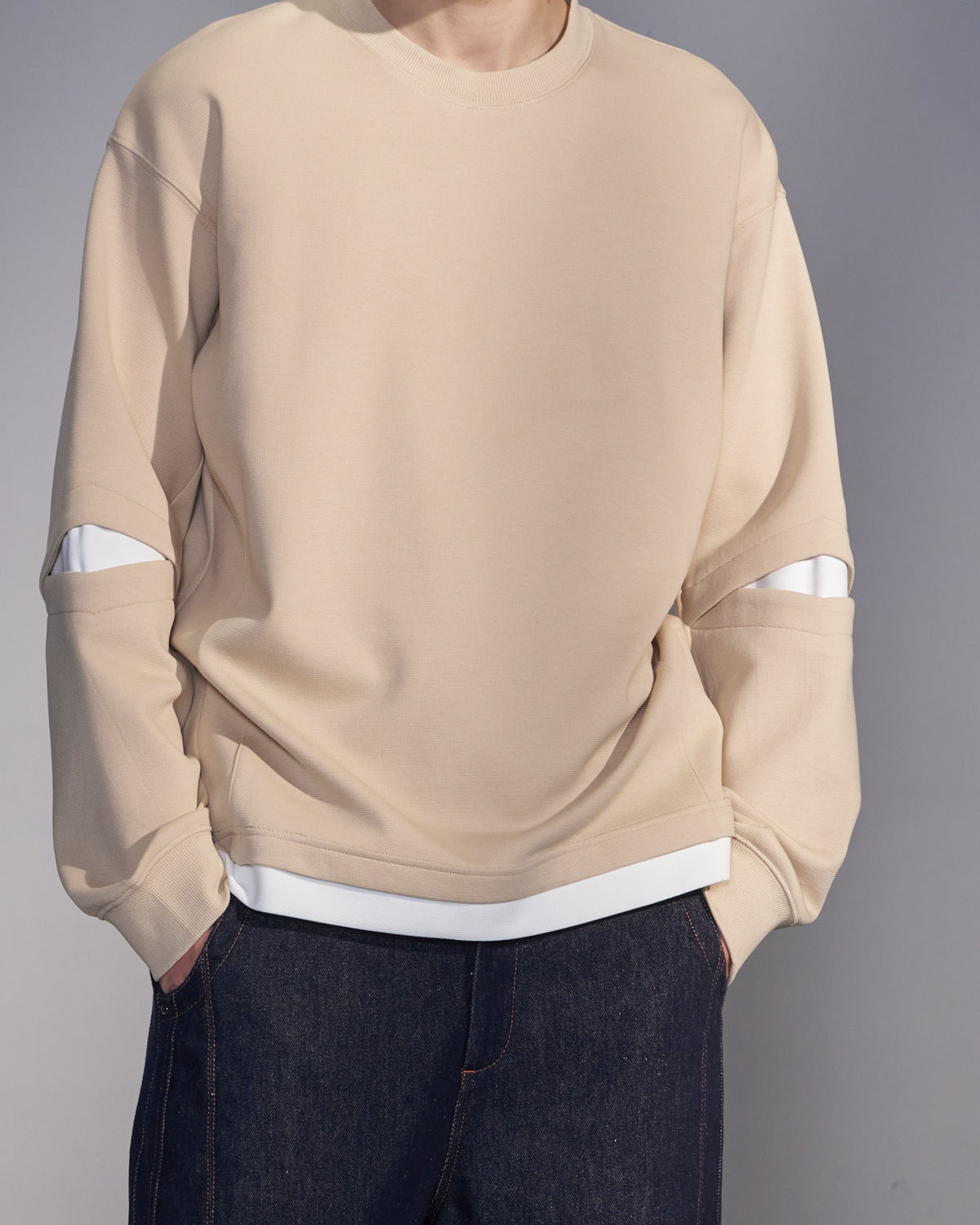 HARRISON WONG / Slit-Sleeve Sweatshirt - Beige