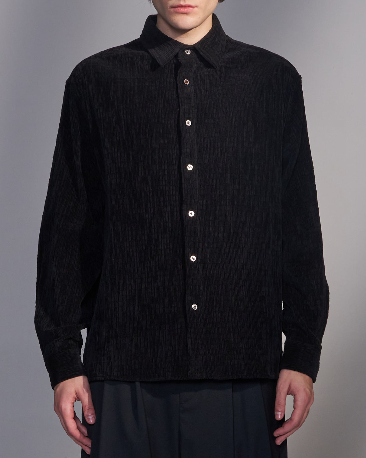 HARRISON WONG / Smocked Corduroy Shirt - Black