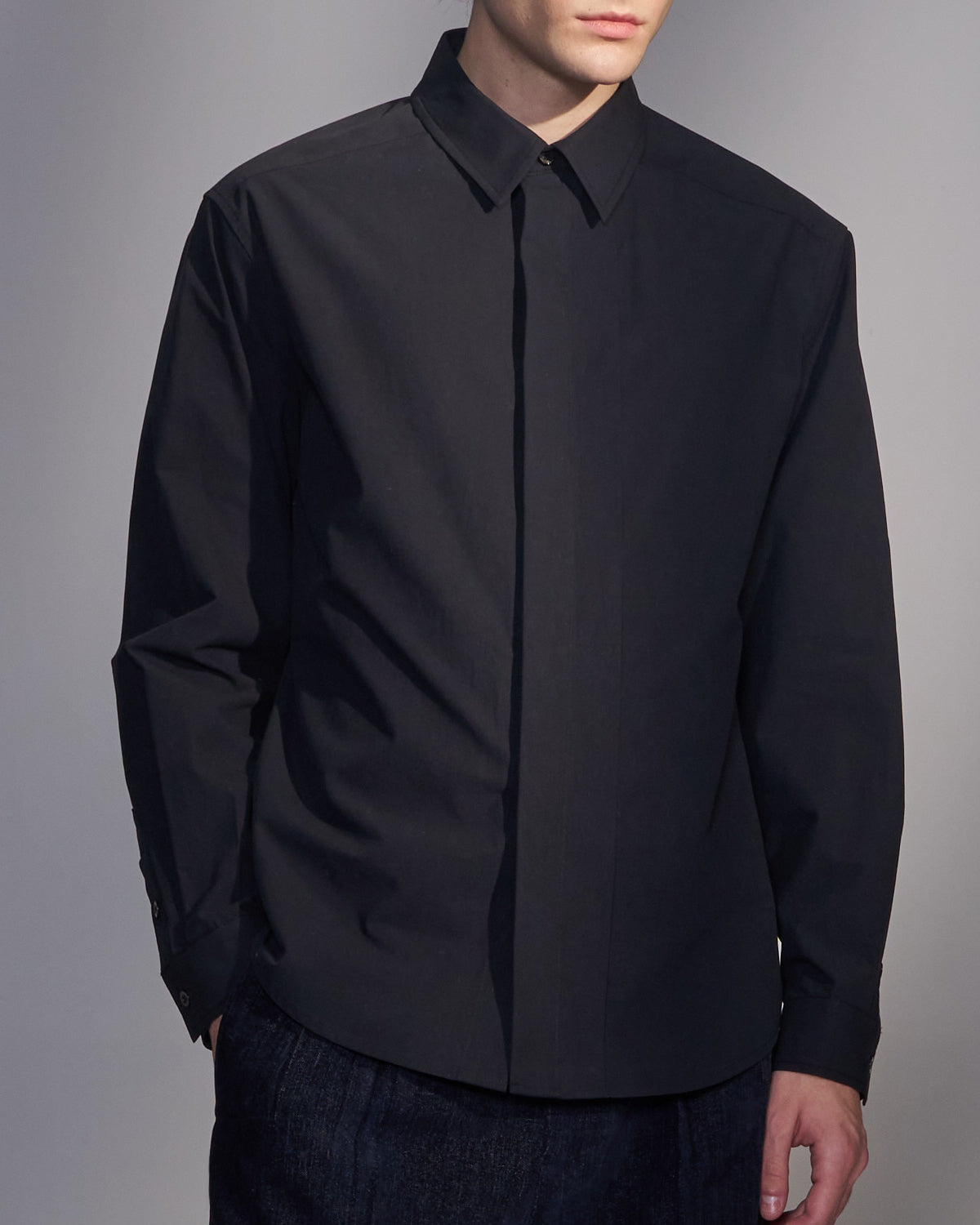 HARRISON WONG / Cotton Shirt With Hidden Placket & Pleats - Black