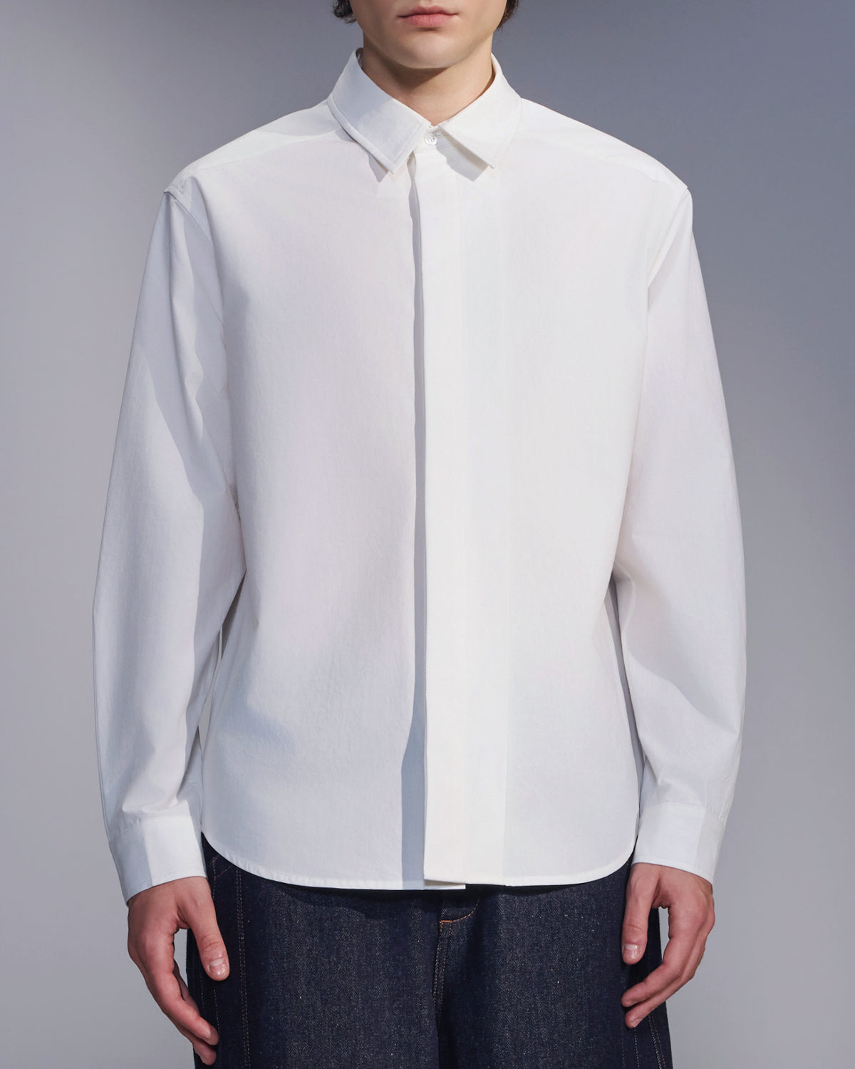 HARRISON WONG / Cotton Shirt With Hidden Placket & Pleats - White