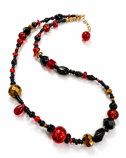 Ranunculus / "Lilith" Necklace Ⅲ