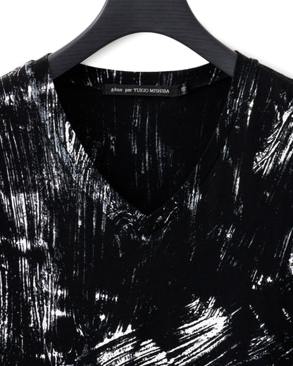 gène par YUKIO MISHIBA / Back to Zero Vneck Tee - Black