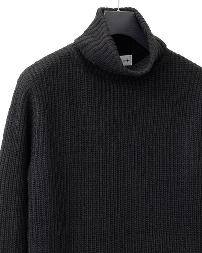 agr / Rib Turtle-Neck KN - Black