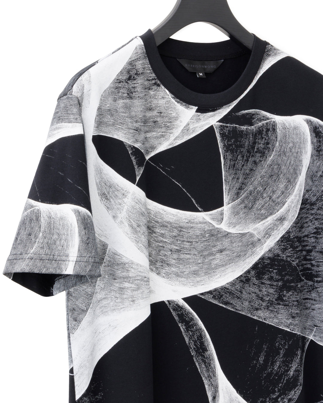 HARRISON WONG / Regular Fit Tee With Organic Wave Print - Black