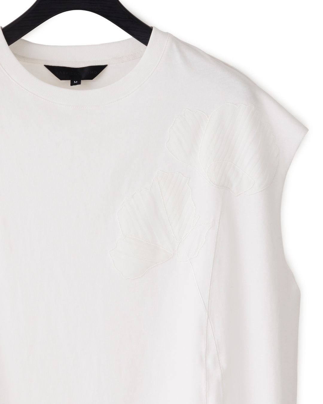 HARRISON WONG / Oversize Sleeveless Tee With Flowers Embroidery - White