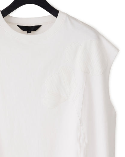 HARRISON WONG / Oversize Sleeveless Tee With Flowers Embroidery - White